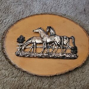 Source Unknown Silver Horse Trio on Wood Plaque